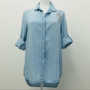 ⭐️Velvet Heart⭐️Embroidered Denim Women’s Light Blue Jeans Roll Up Sleeves Shirt